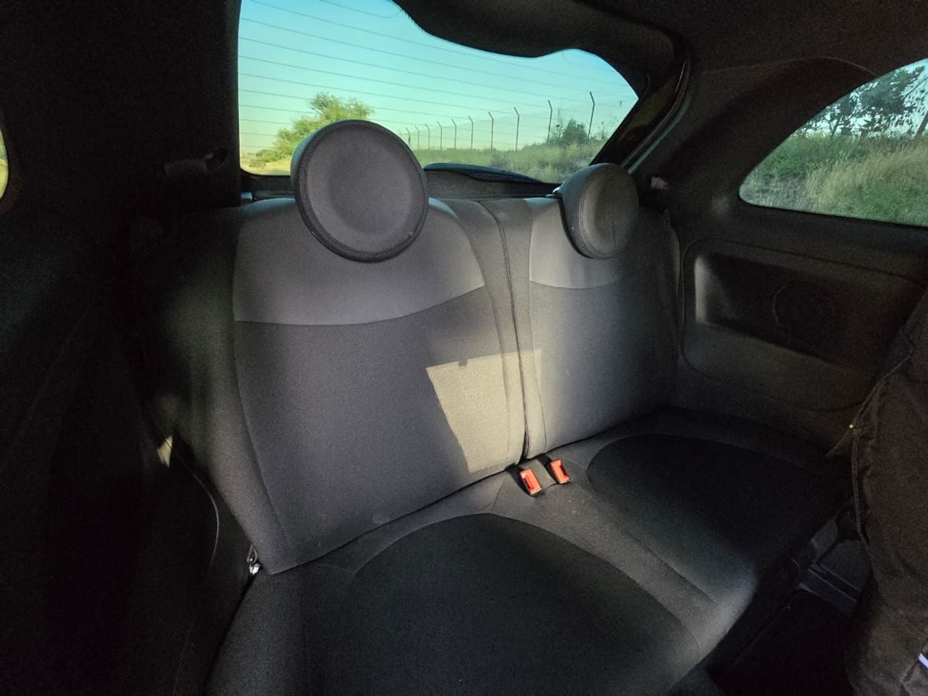 Fiat 500 FIAT 695 ABARTH 2023 GCC // UNDER WARRANTY // SERVICE CONTRACT //ORGINAL PAINT // ACCIDENT FREE // 2