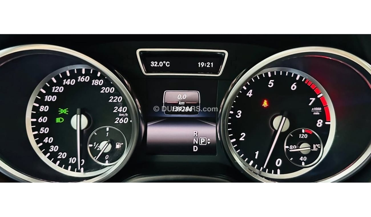 Mercedes-Benz GL 500 Std GCC .. FSH .. Original Paint … Top Range … Perfect Condition