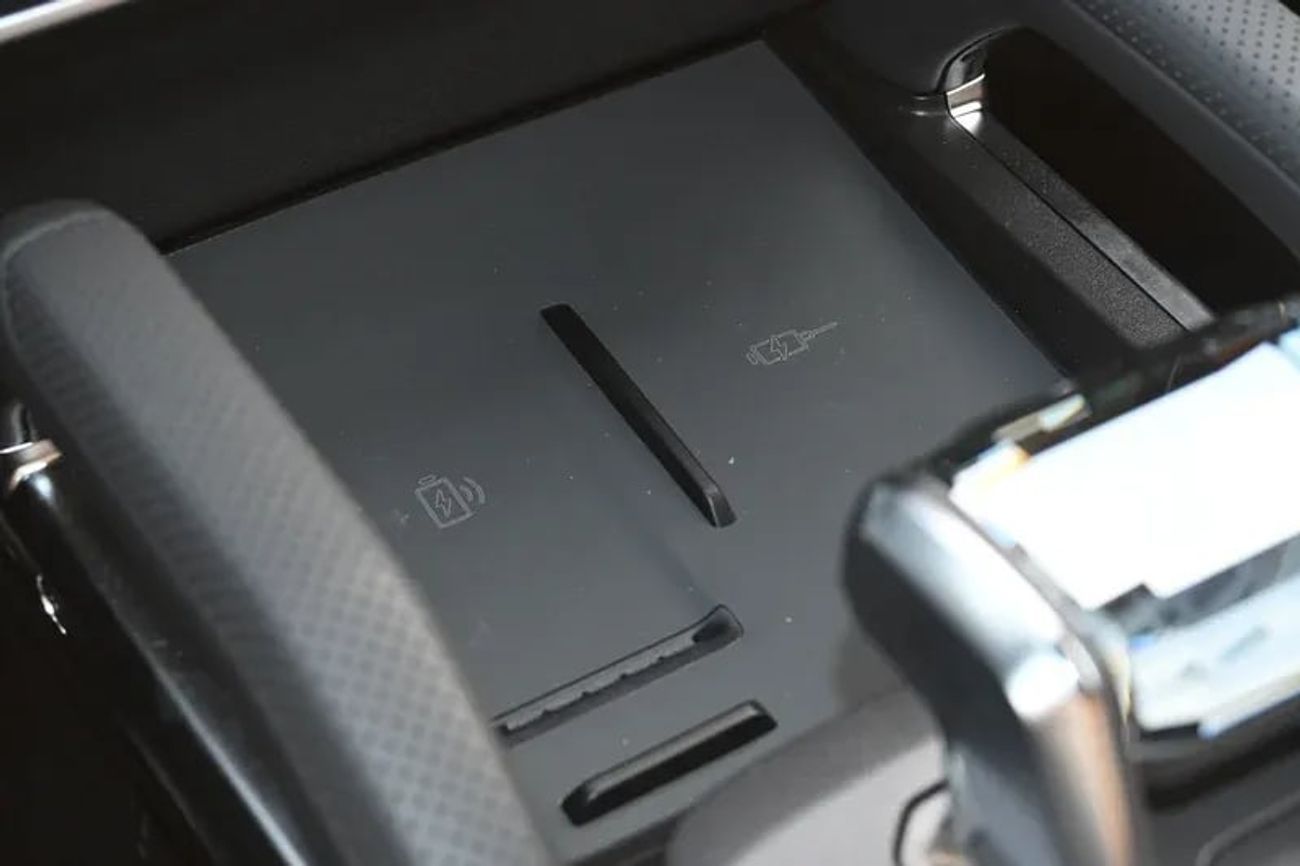 Jetour T2 2025 Jetour T2 -Export Only – 7 Seater | Long Wheelbase | 2.0L Turbo | 4WD | Full Option- Black