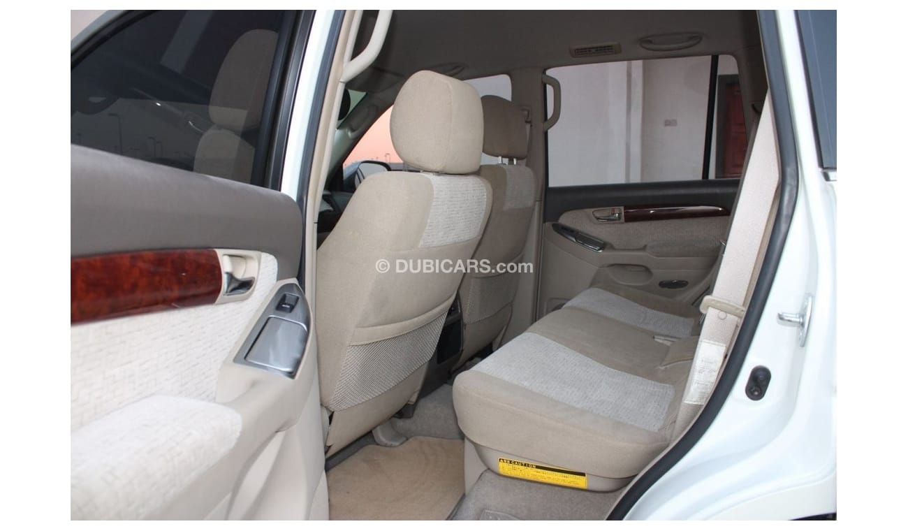 Toyota Prado Toyota Prado 2006 GCC in excellent condition without accidents, very clean from inside and outside