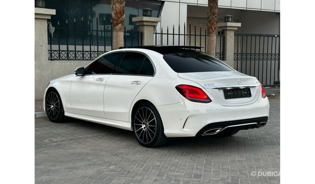 مرسيدس بنز C200 بريميوم