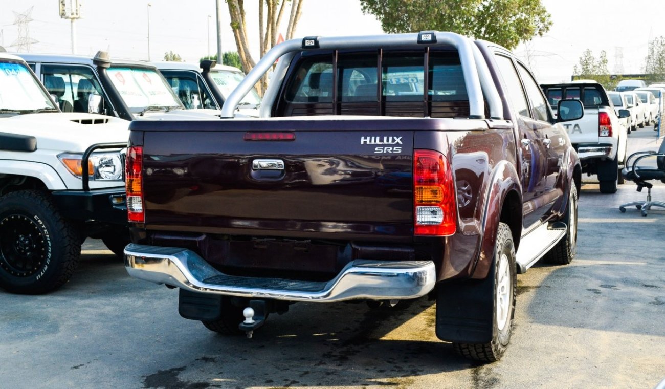 Toyota Hilux SR5 3.0 D4D Diesel Right Hand