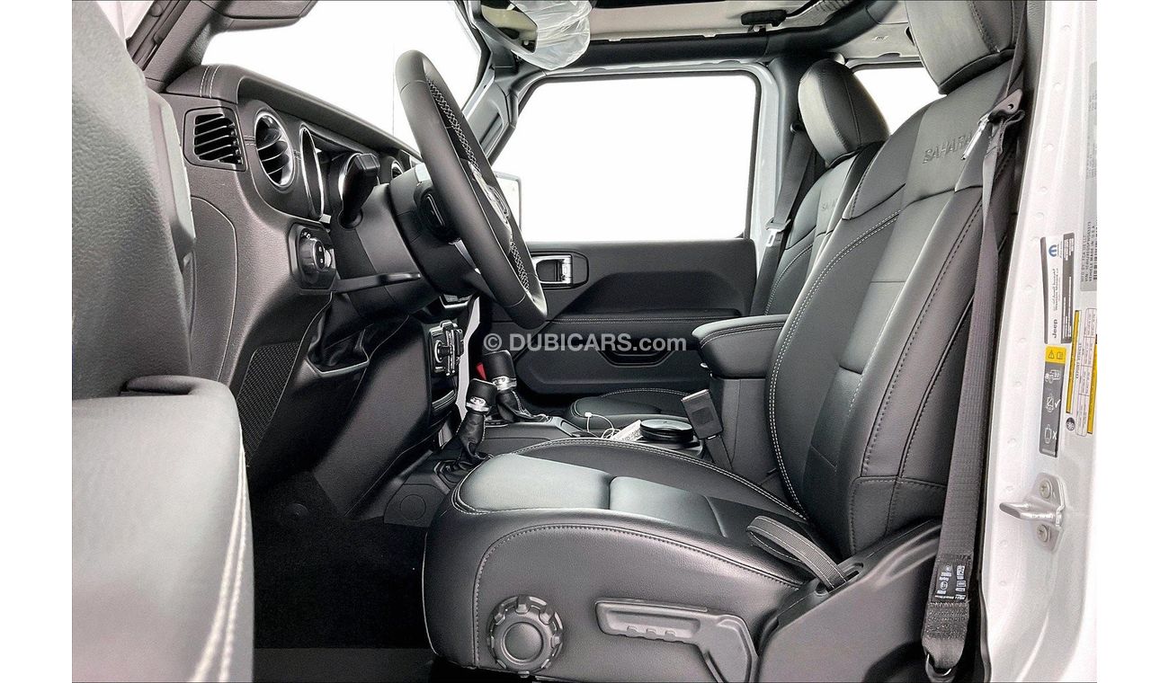 Jeep Wrangler Sahara Plus Unlimited | 1 year free warranty | 0 down payment | 7 day return policy