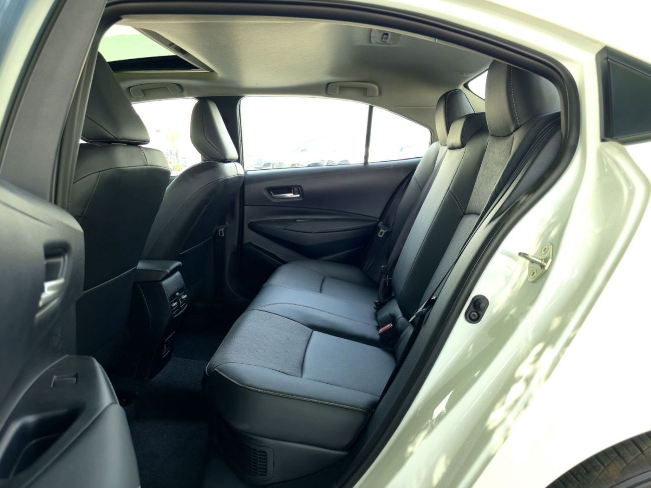 تويوتا كورولا ELITE 1.8L HYBRID