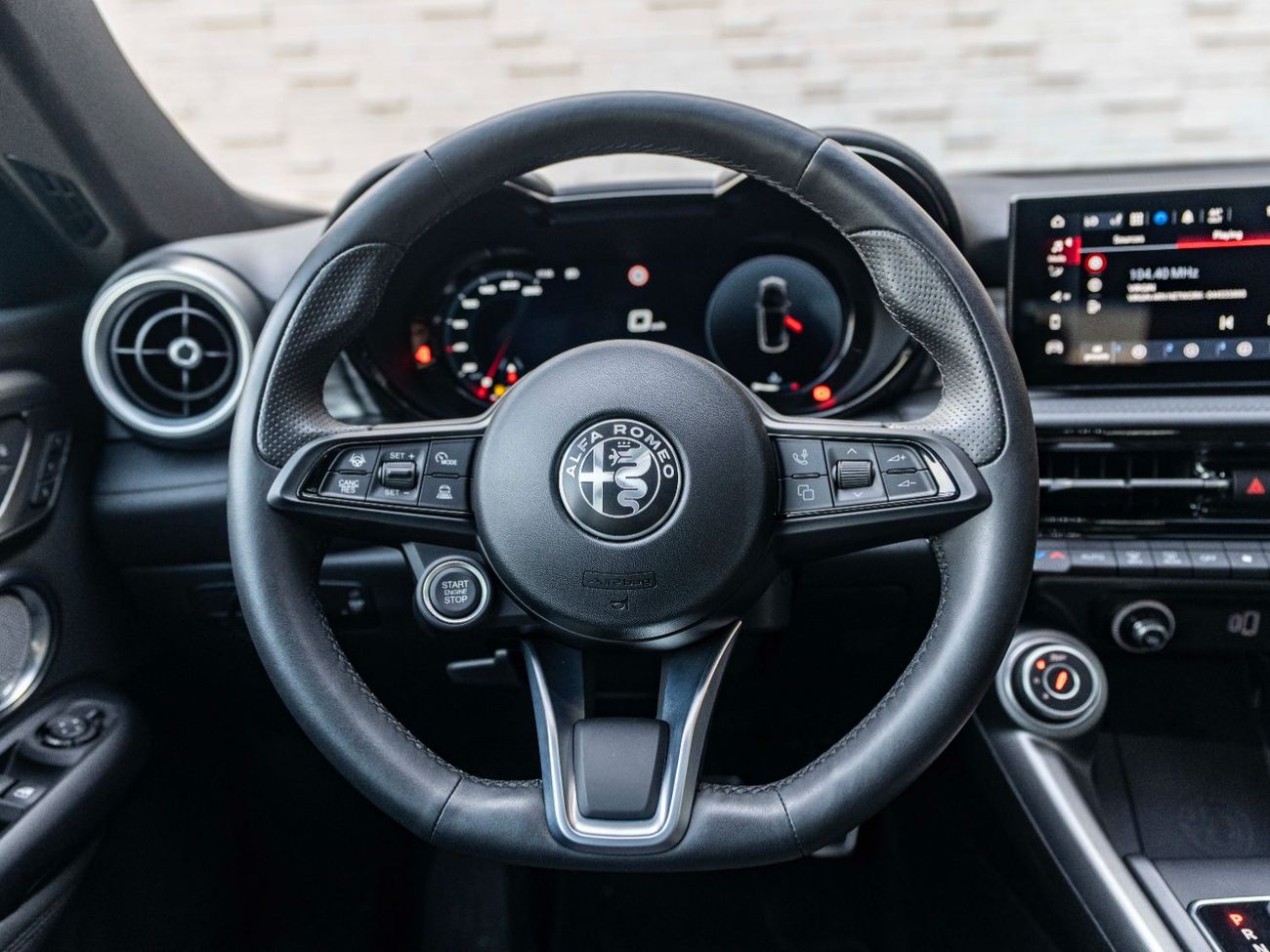 ألفا روميو تونالي Veloce