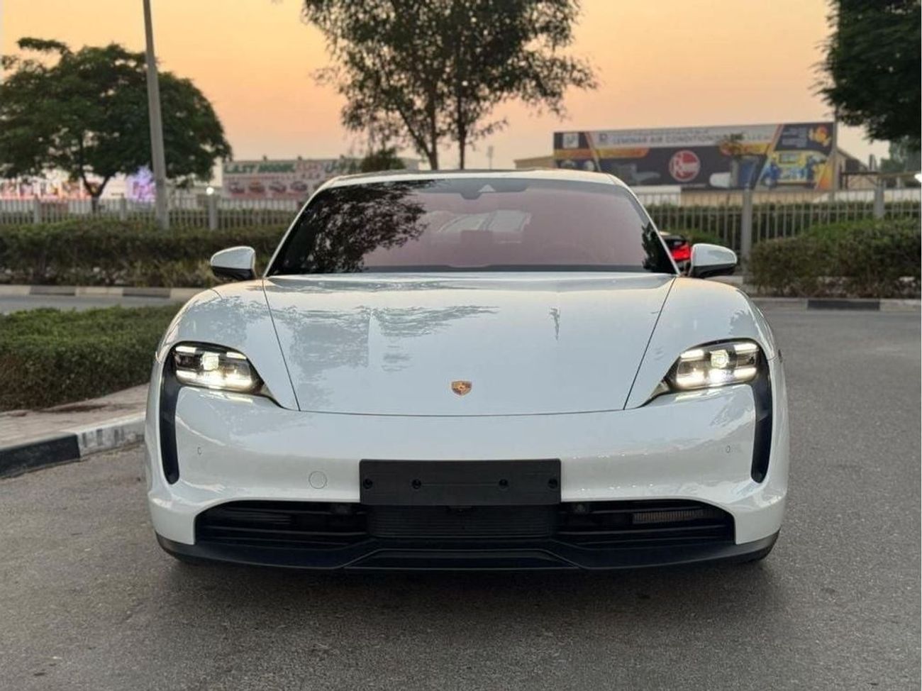 Porsche Taycan STANDARD