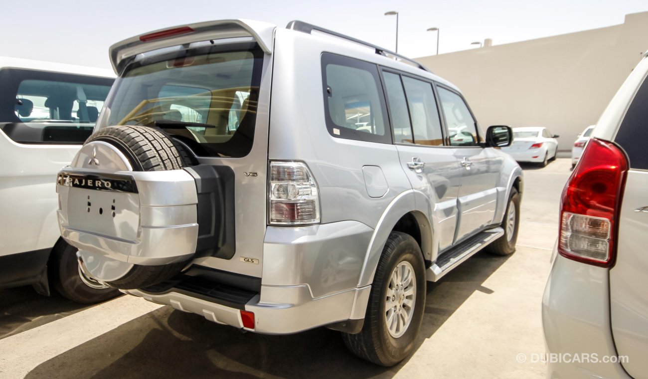 Mitsubishi Pajero GLS V6