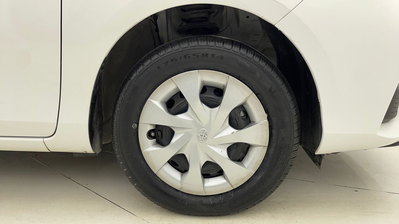 تويوتا يارس SE 1.5 | بدون دفعة مقدمة | اختبار القيادة في المنزل