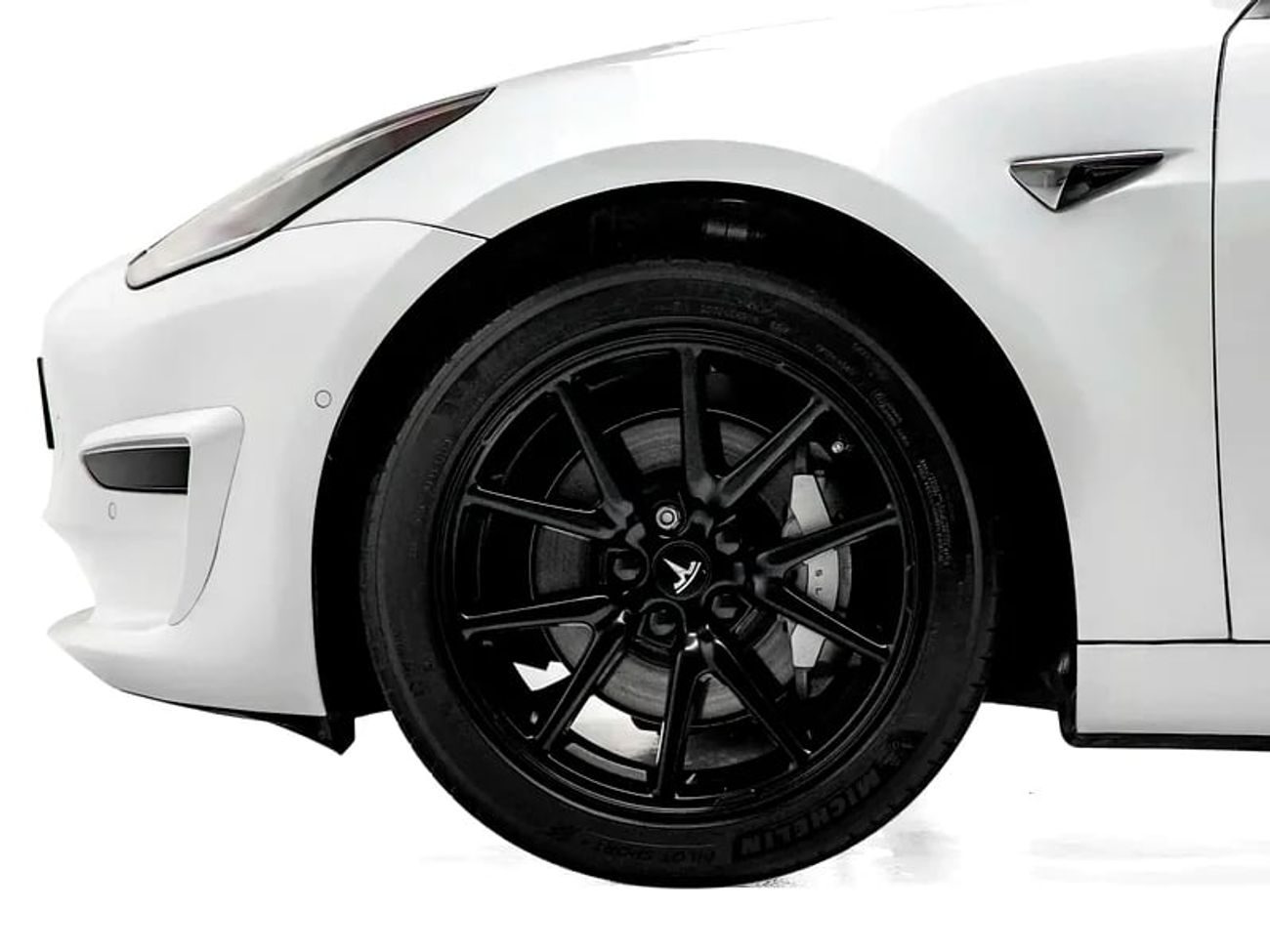 تسلا موديل 3 Standard Plus