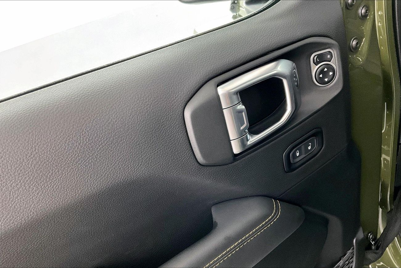 فولفو XC 60 B5 Ultimate Dark | ضمان مجاني لمدة عام | 0 دفعة أولى