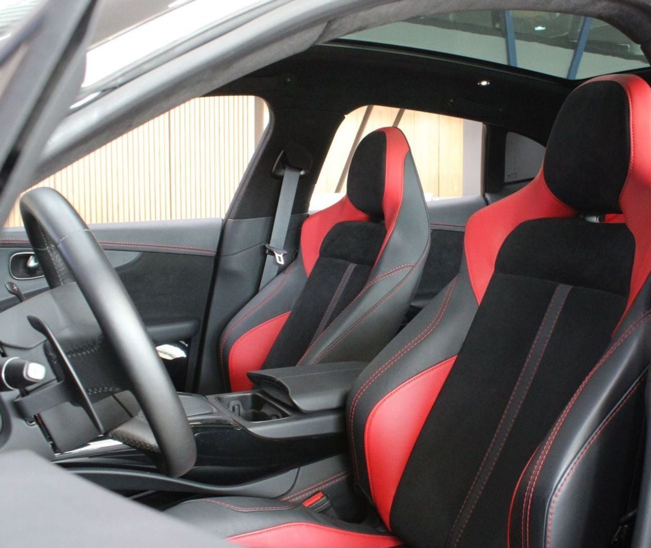 Aston Martin DBX STD DBX 550 // Low Milage // No Accidents
