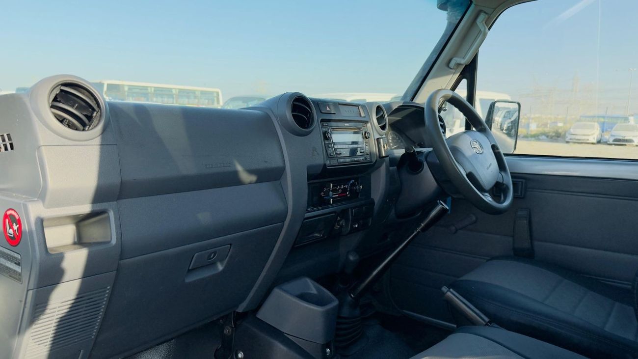 Toyota Land Cruiser Pick Up SINGLE CABIN | 4 X 4 | PREMIUM BULL BAR | RHD | 2010 | 4.5L DIESEL | RHD | AIR SNORKEL