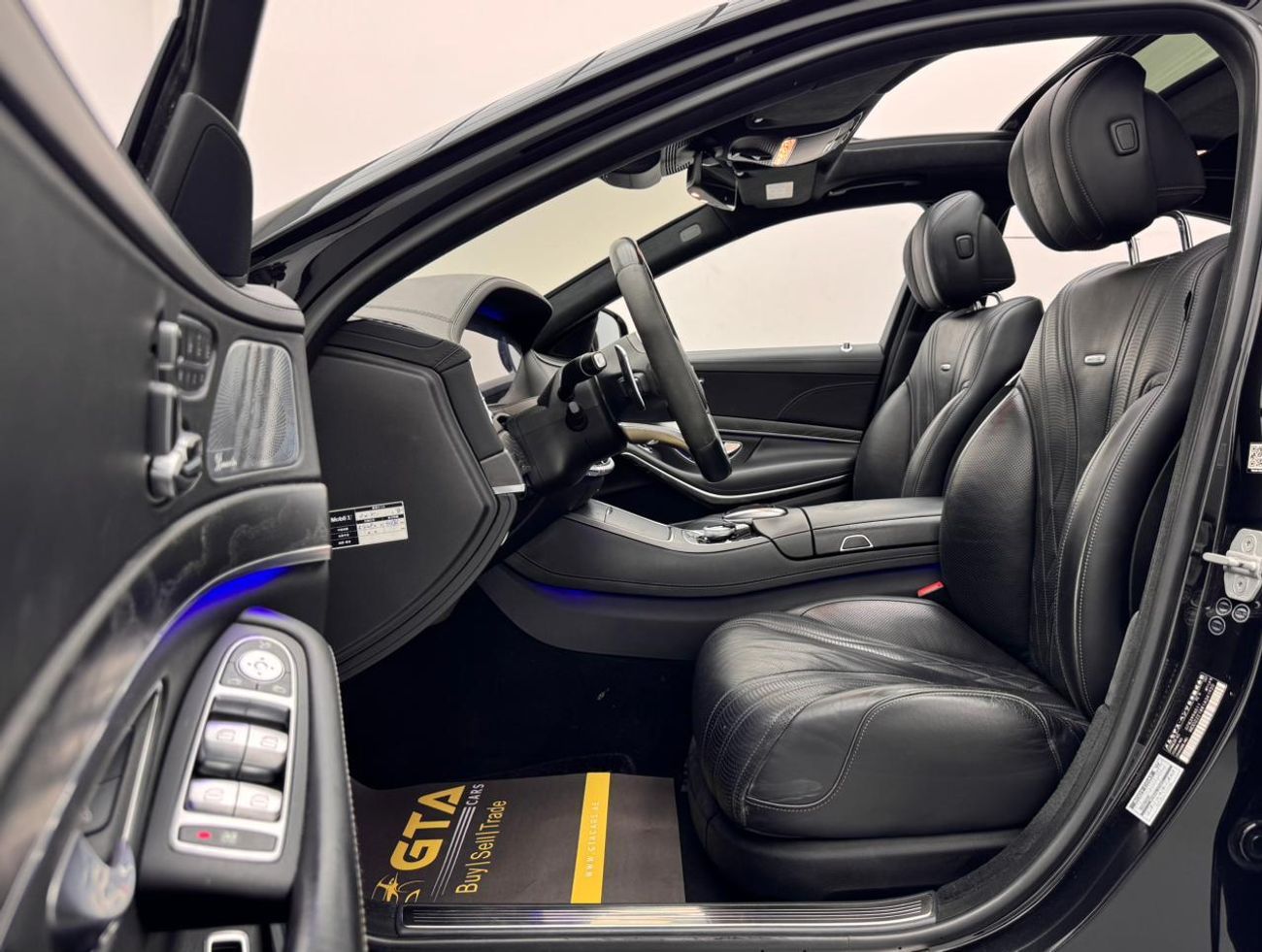 Mercedes-Benz S 63 AMG Std 4.0L (604 HP) 2018 Mercedes-Benz S63 AMG, Full Service History, 1 Year Warranty