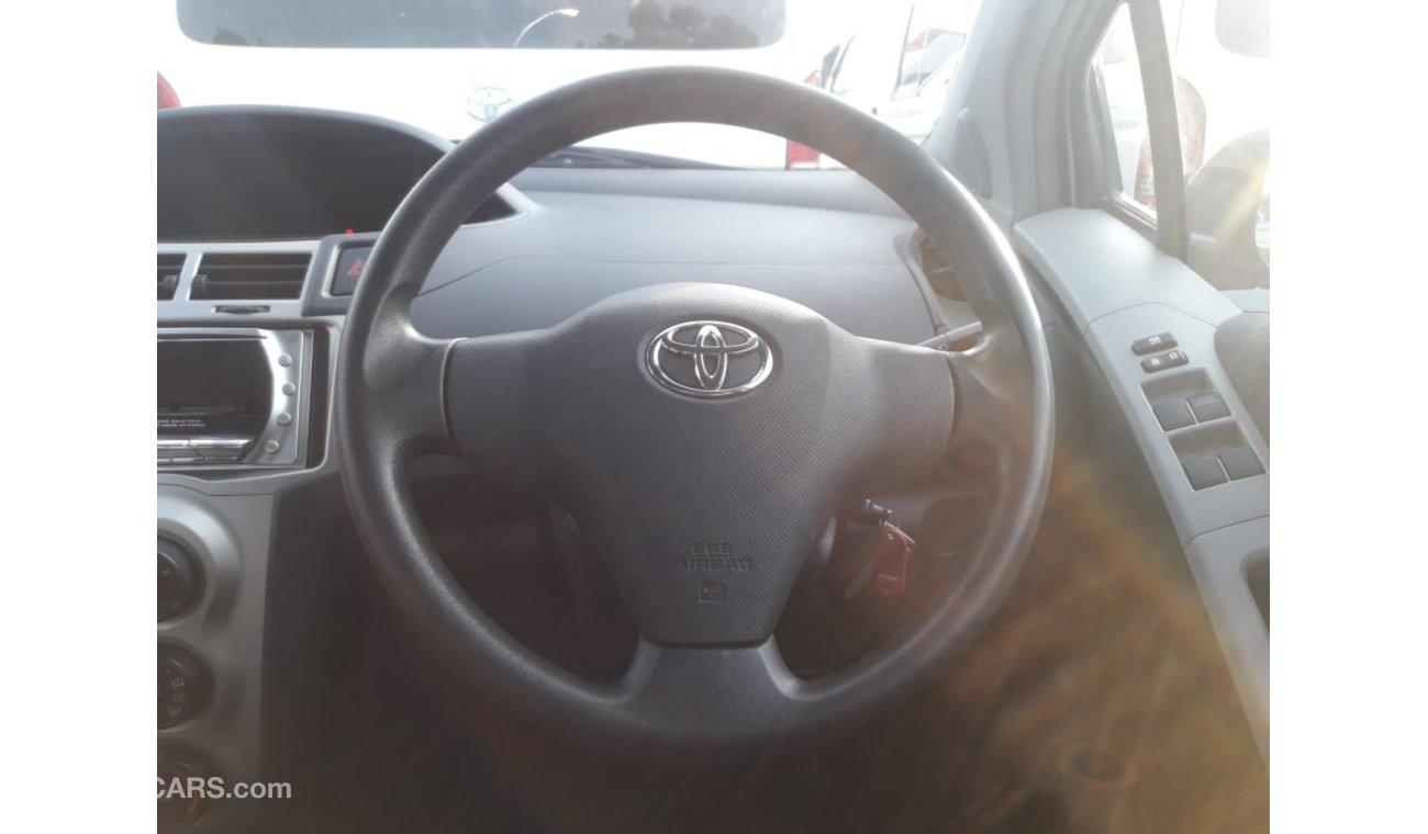 تويوتا فيتز Toyota Vitz (Stock no PM 167 )