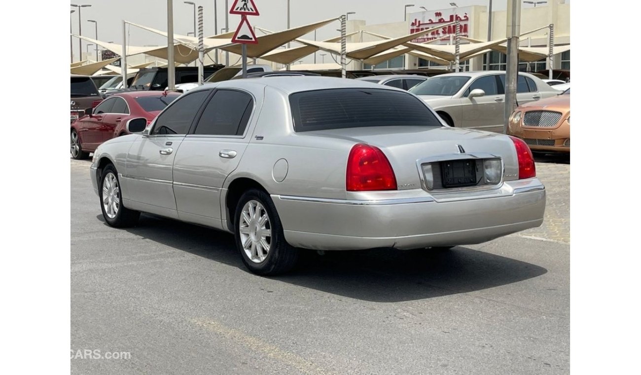 Lincoln Town Car 2011 American model, 8 cylinder, cattle 186000 km