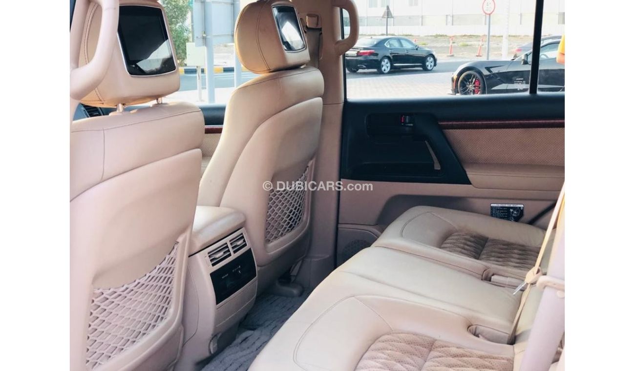 Toyota Land Cruiser Toyota land cruiser 6 cylinder GCC full option