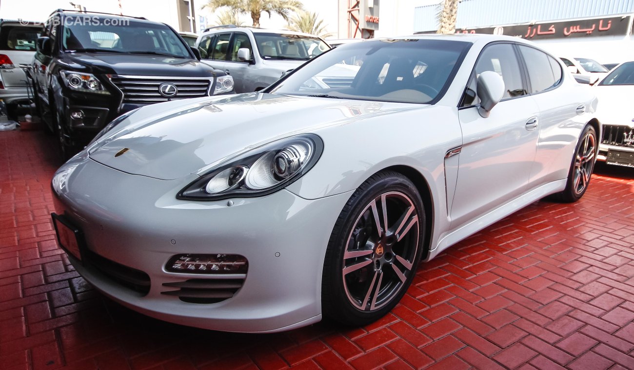 Porsche Panamera S