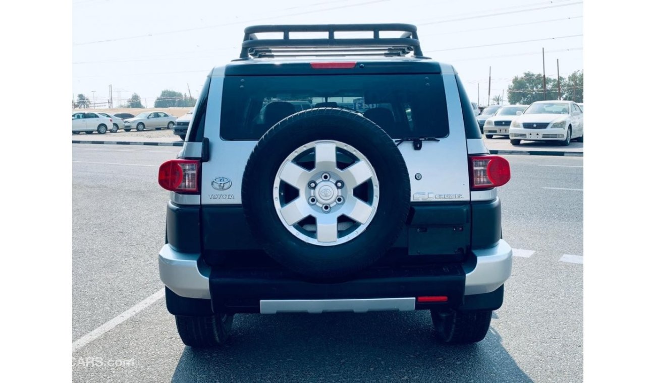 Toyota FJ Cruiser Clean car accident free