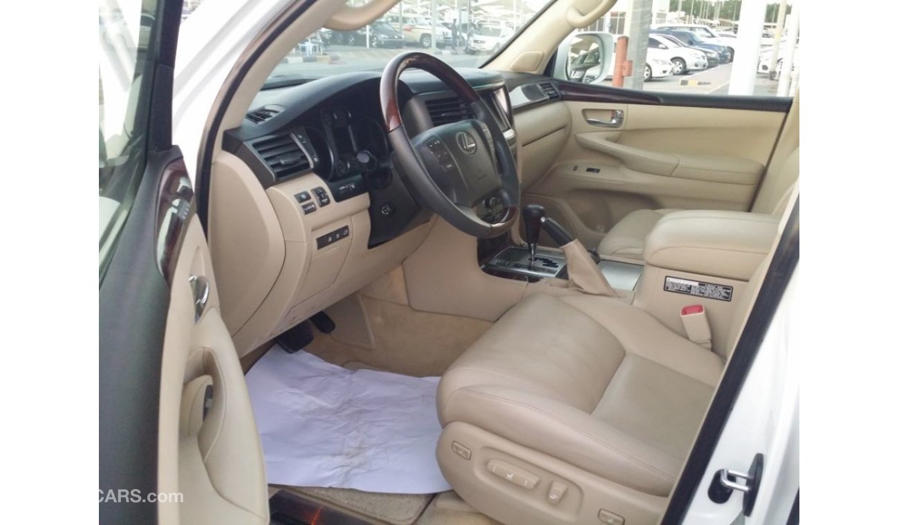 Lexus LX570 معرض فلوريدا لتجارة السيارات المستعملة سوق الحراج الشارقه معرض رقم ١٤١لبيع جميع انواع السيارات وشرائ