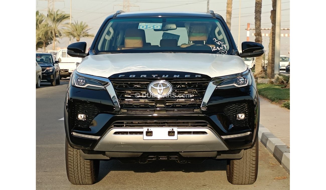 Toyota Fortuner 2.8L Diesel, DVD + Camera / Rear Parking Sensor / 4WD (CODE # 48282)