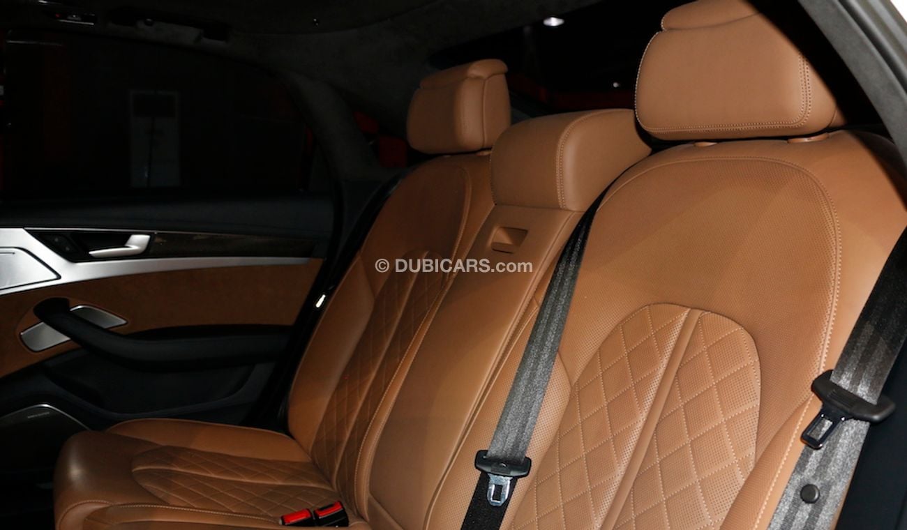 Audi S8 Plus
