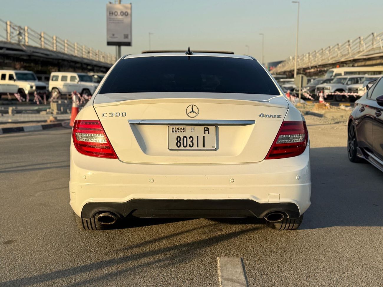 Mercedes-Benz C 300 2014 MERCEDES C 300 AMERICAN SPECS GOOD COND Std 2.0L (241 HP)