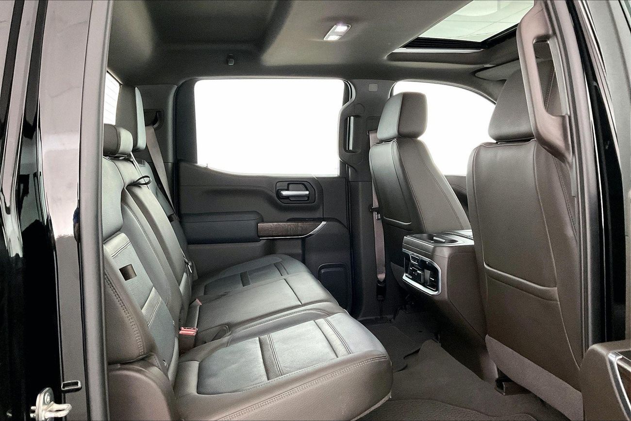 مرسيدس بنز E300 Premium (AMG Line) | ضمان مجاني لمدة عام | 0 دفعة أولى