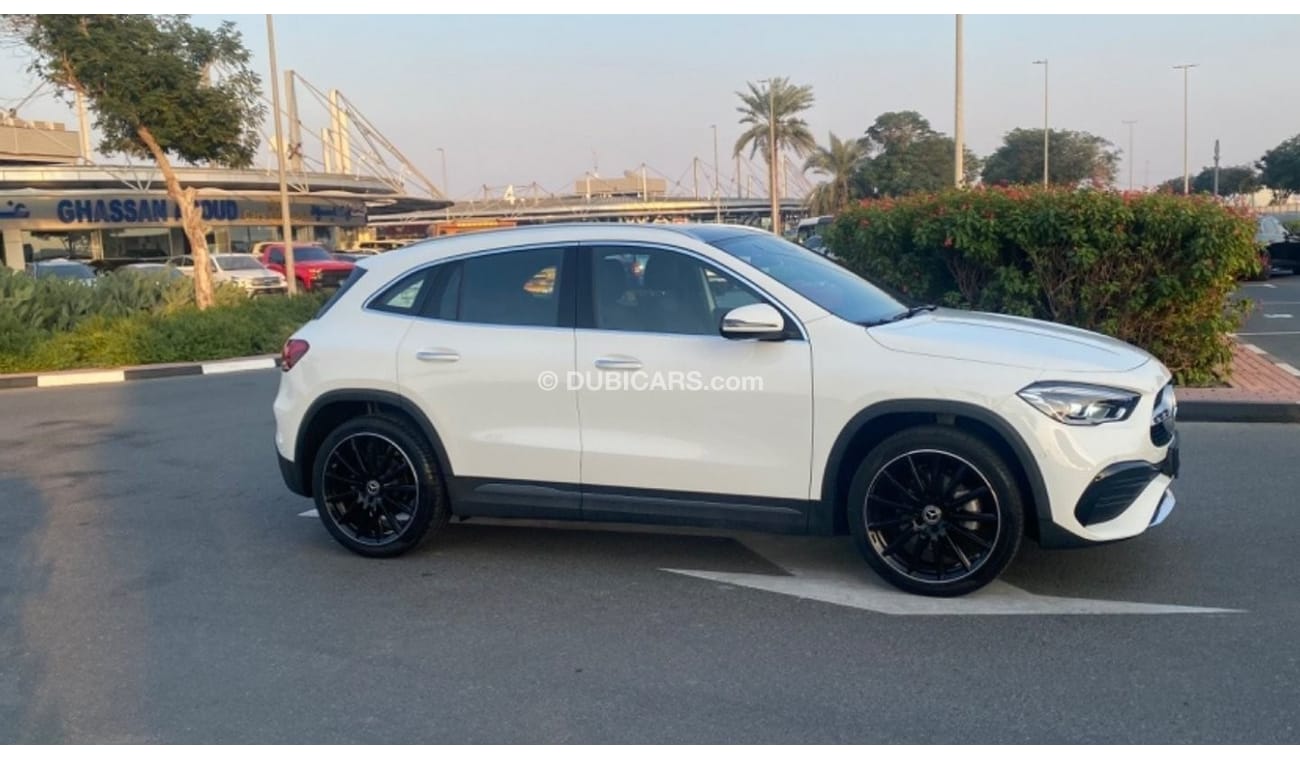 Mercedes-Benz GLA 200 Premium