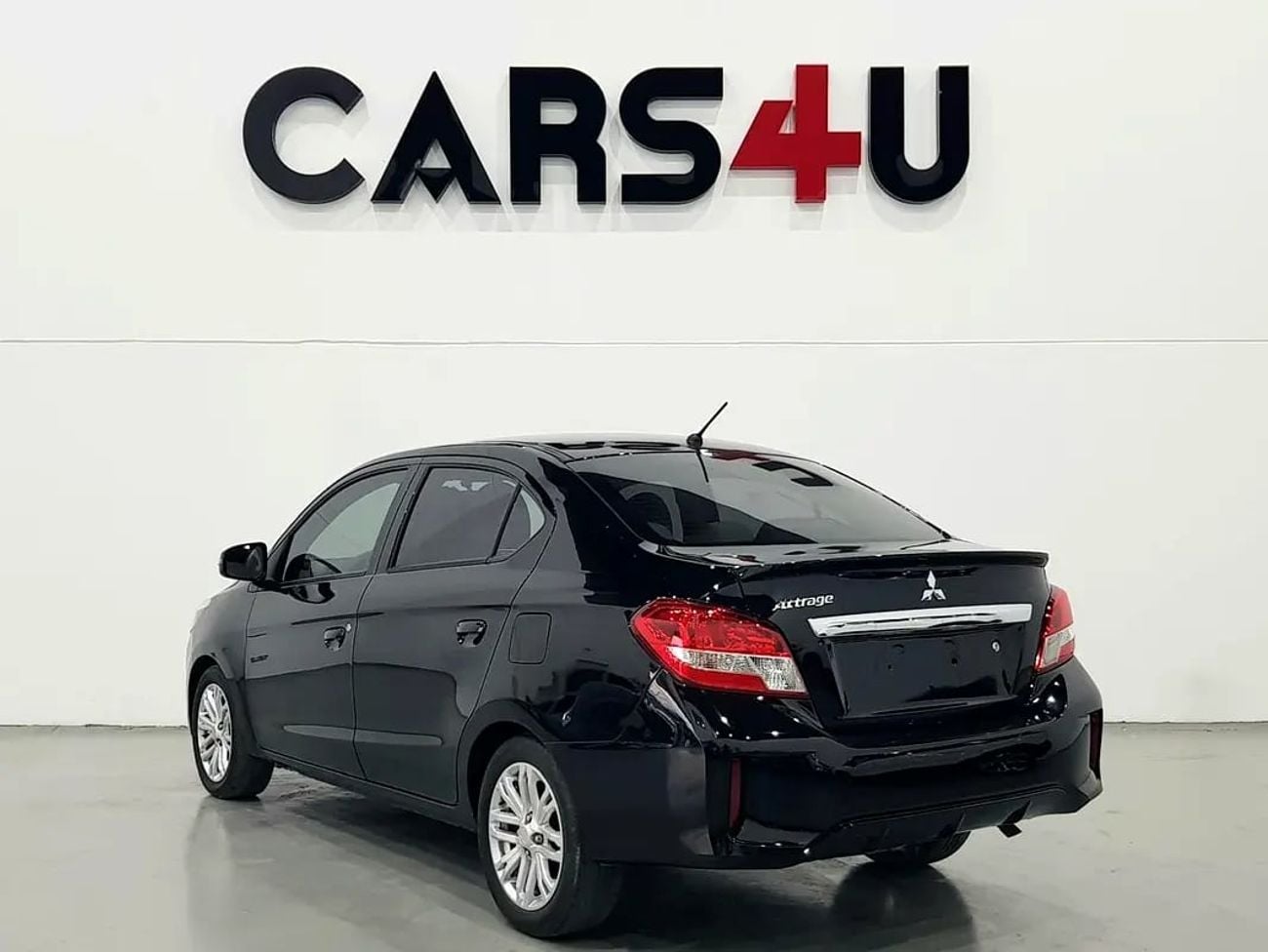 ميتسوبيشي اتراج جي إل إكس GCC / Official Dealer Warranty