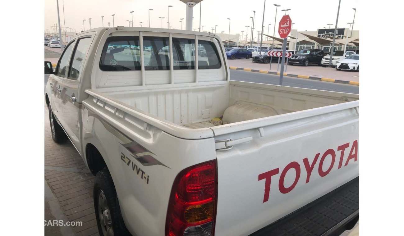 Toyota Hilux Toyota Hilux Pick up D/C 4x4, A/T, model:2009. Only done 80000 km