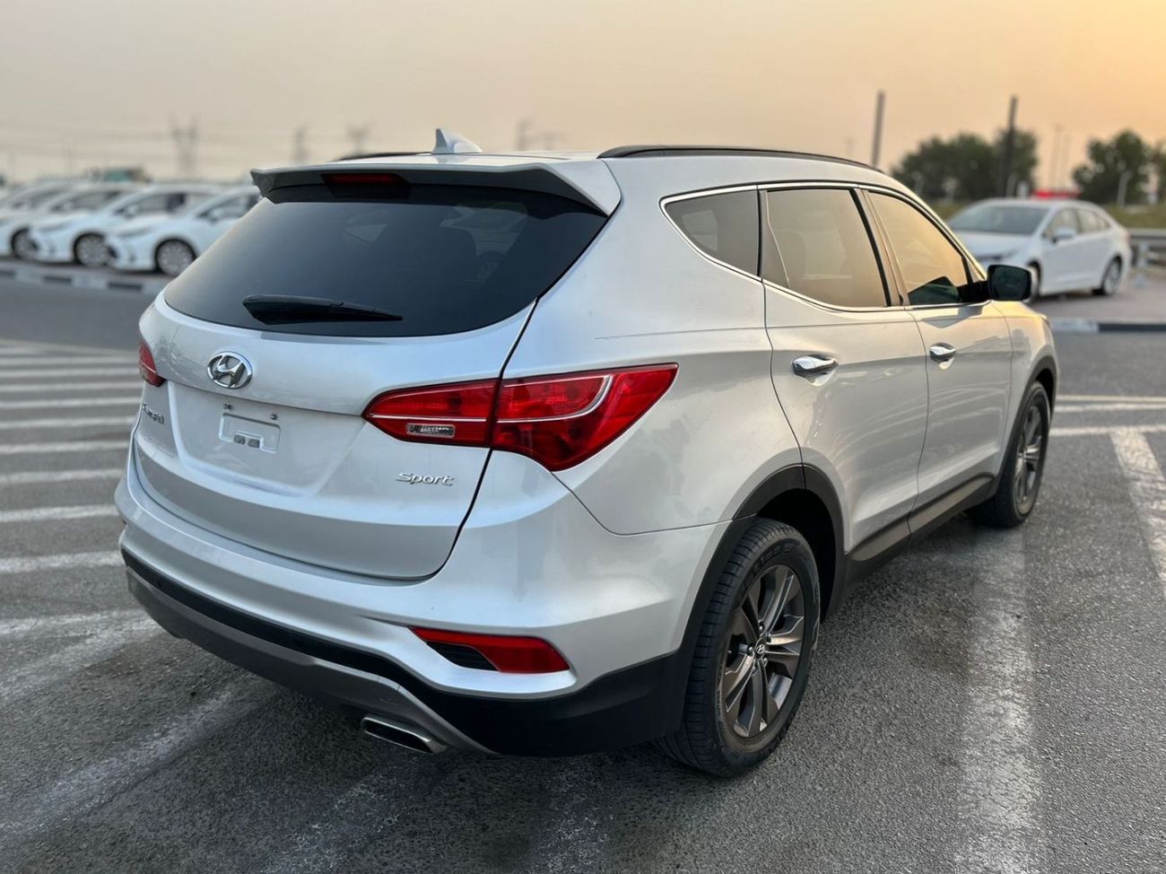 Hyundai Santa Fe 2013 Hyundai Santa Fe Sports 2.4L V4 - Electric Seats