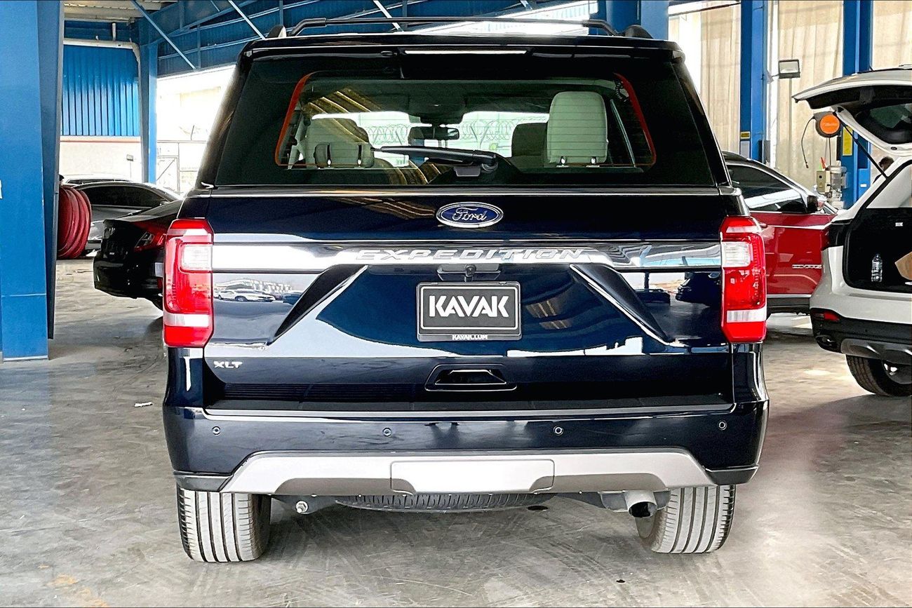 Ford Expedition XLT Standard | Carnival Sale • UP TO AED 20,000 OFF | Guaranteed Warranty | 0 Down Payment