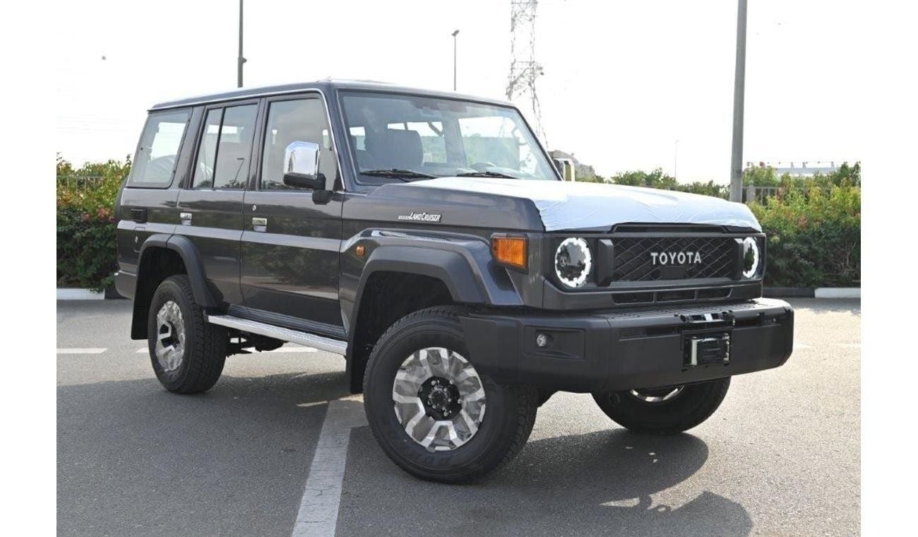تويوتا لاند كروزر 70 2025 TOYOTA LAND CRUISER 76 HARDTOP SDLX V6 4.0L PETROL 4WD 5-SEATER AUTOMATIC