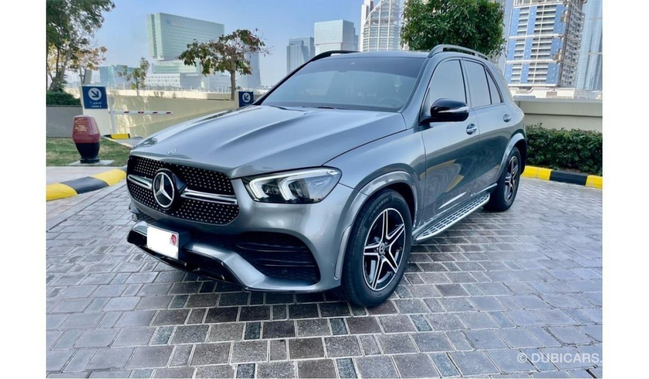 Mercedes-Benz GLE 350 2.0L inline - 4 turbo with Direct Injection - 2 Original keys - Low mileage-American Specs