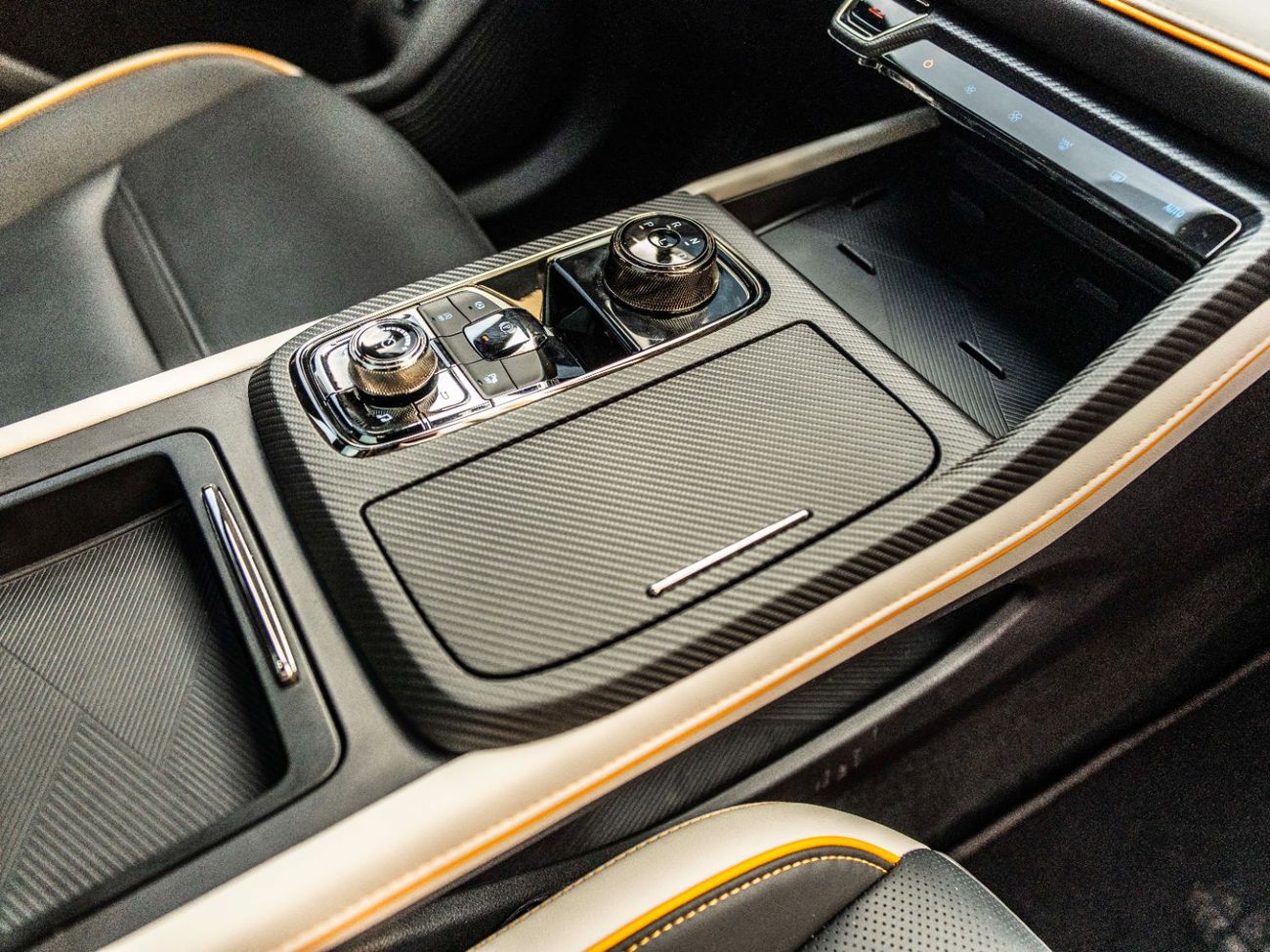 فورد تيريتوري Dark Edition