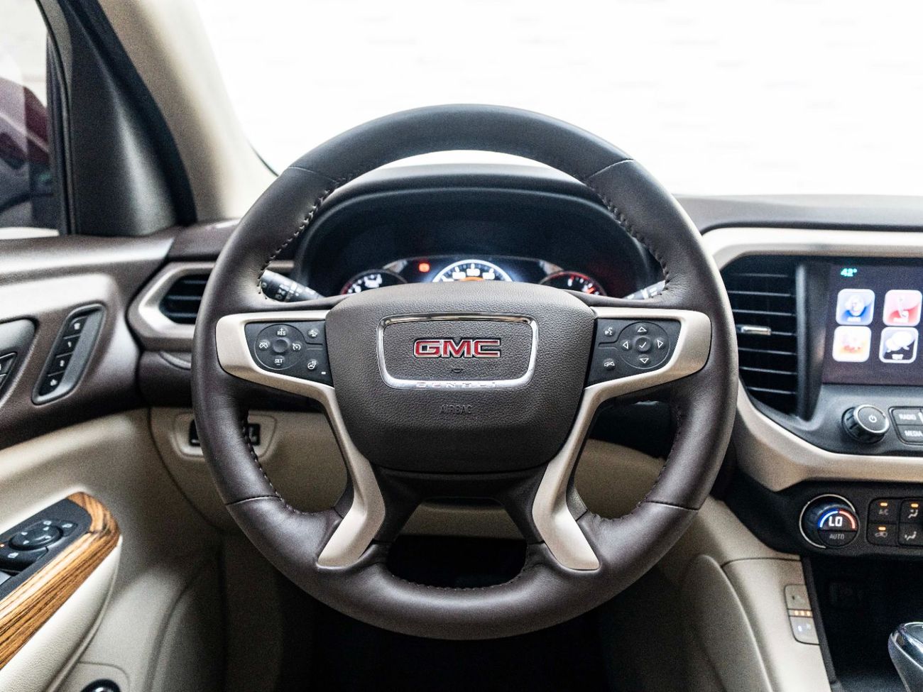 جي أم سي أكاديا Denali 3.6L