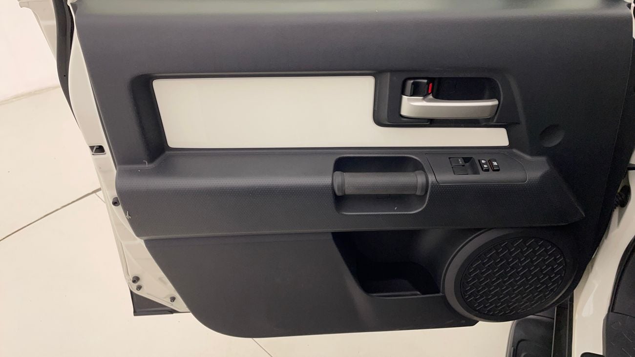 Toyota FJ Cruiser GXR 4 | Zero Down Payment | Home Test Drive