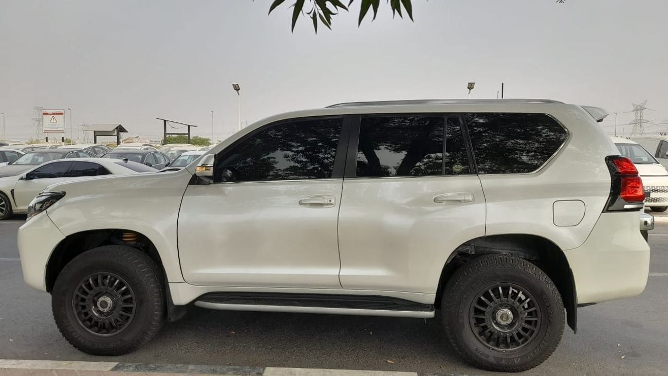 Toyota Prado Left hand drive petrol V6 Auto hydraulic suspension facelifted original car