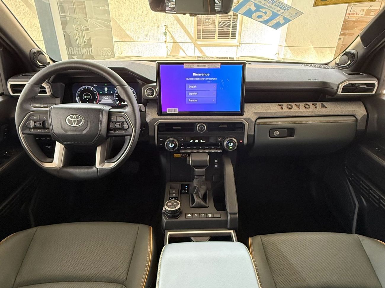 تويوتا Runner4 TRAILHUNTER 2.4 IFORCE-MAX HYBRID