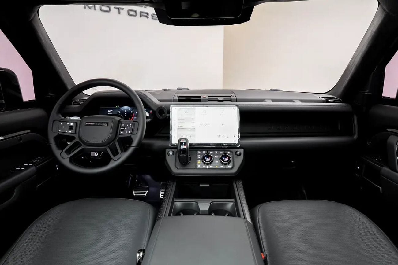 Land Rover Defender P635 OCTA BLACK EDITION | GCC DEALER WARRANTY & SERVICES