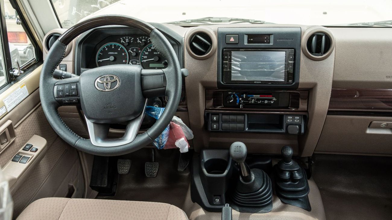 تويوتا لاند كروزر بيك آب 2026 Toyota Land Cruiser LC79 2.8L MT Diesel (Beige-Brown) Basic