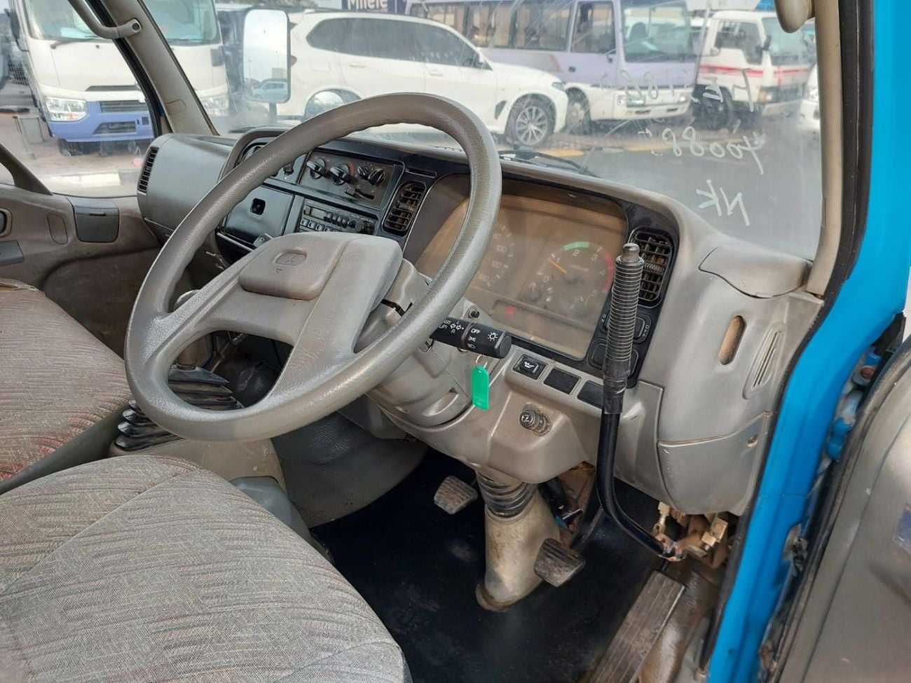 Mitsubishi Fuso Canter (RAMADAN OFFER) MITSUBISHI CANTER TRUCK RHD 1994 MODEL 4.6 L DIESEL MANUAL(PM00885)
