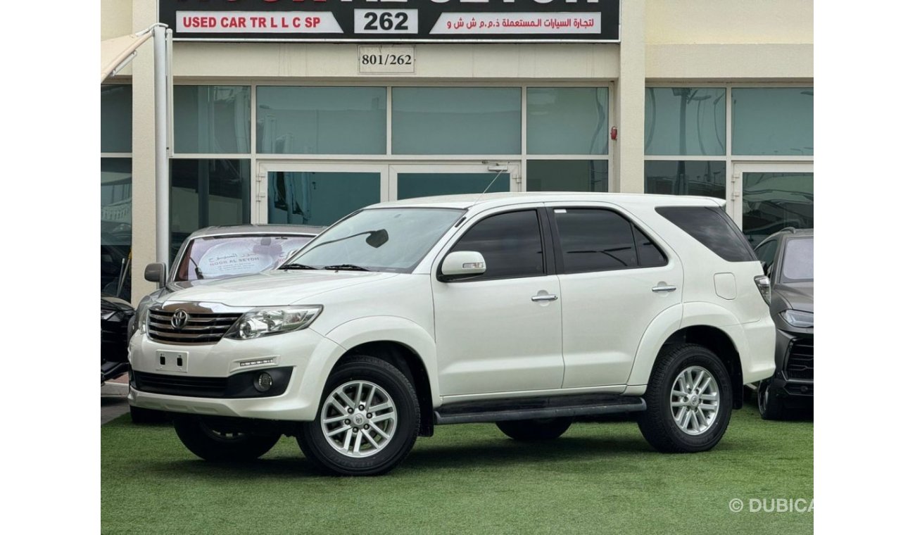 Toyota Fortuner EXR TOYOTA FORTUNER 2015 GCC 4 CYLINDER FULL SERVICE HISTORY ORIGINAL PAINT PERFECT CONDITION