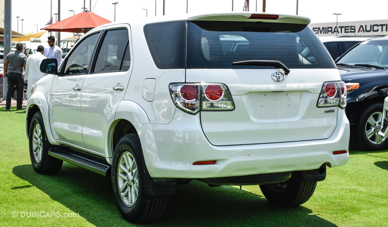 Toyota Fortuner SR5