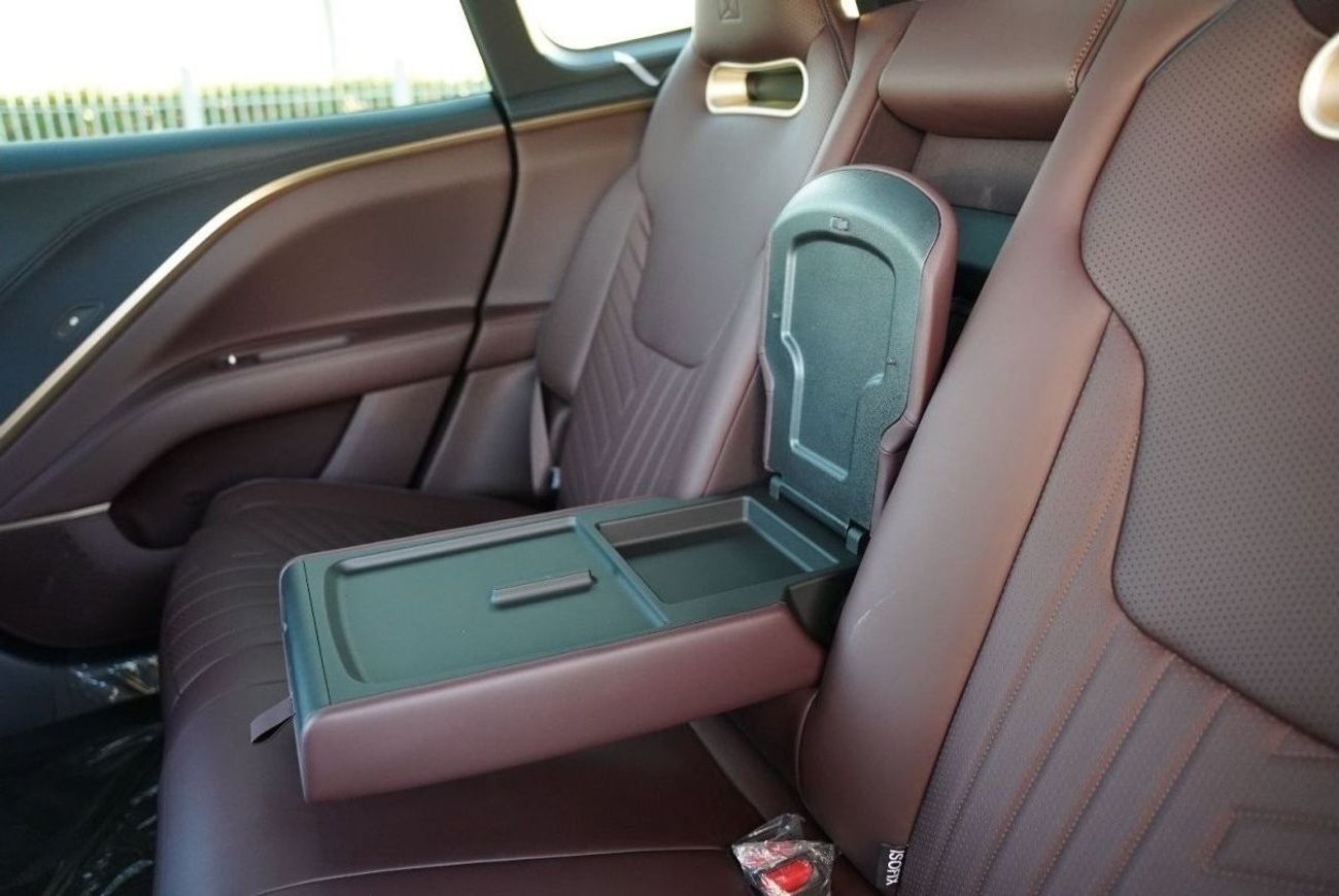 أفاتر 11 2025 AVATR 11 ULTRA LONG RANG 1-Motor SUV 0km