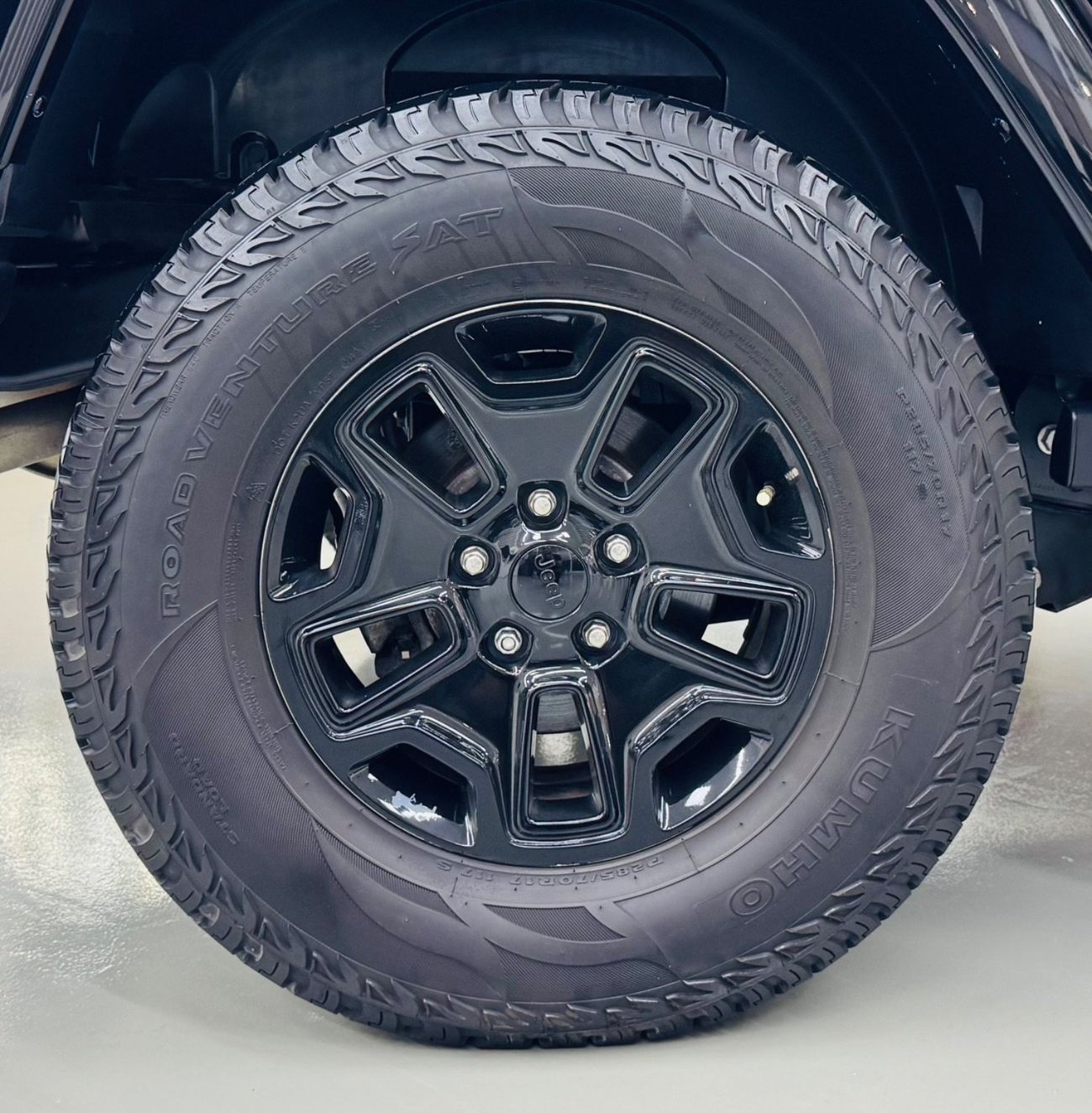 Jeep Wrangler Unlimited Sport S 3.6L A/T