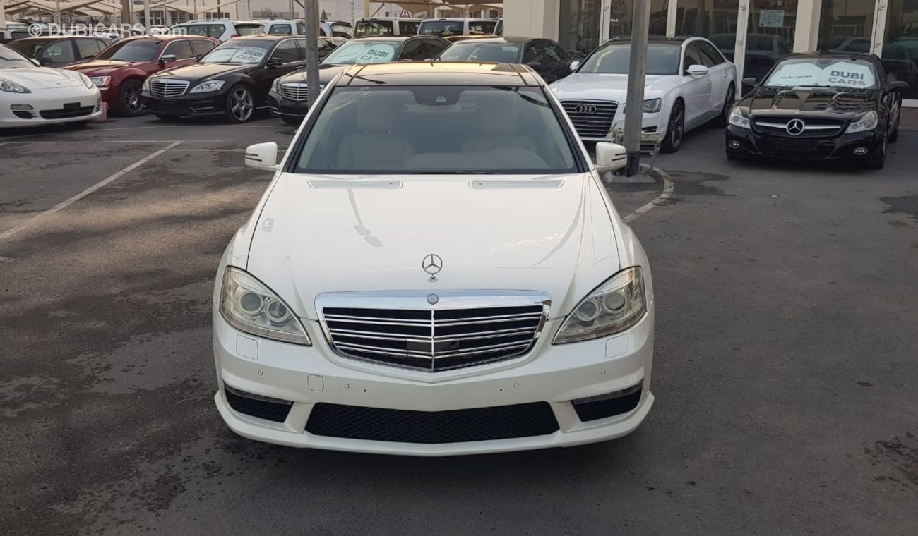 Mercedes-Benz S 63 AMG Mercedes benz S350 model 2011 GCC car prefect condition full option low mileage