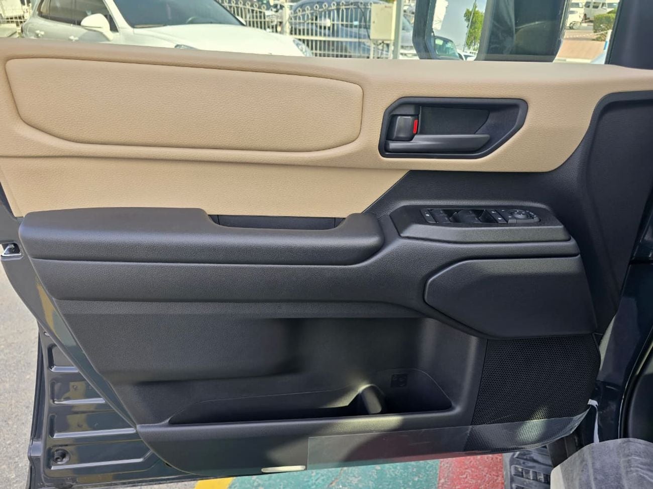 تويوتا برادو Toyota land Cruiser prado  MID 2.4l petrol Turbo A/T SUV 4WD  grey color 2026 model