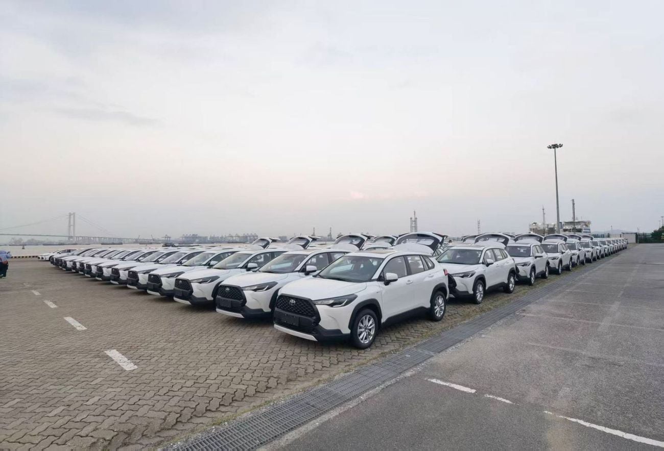 تويوتا كورولا كروس 1.8L GLI (HEV)