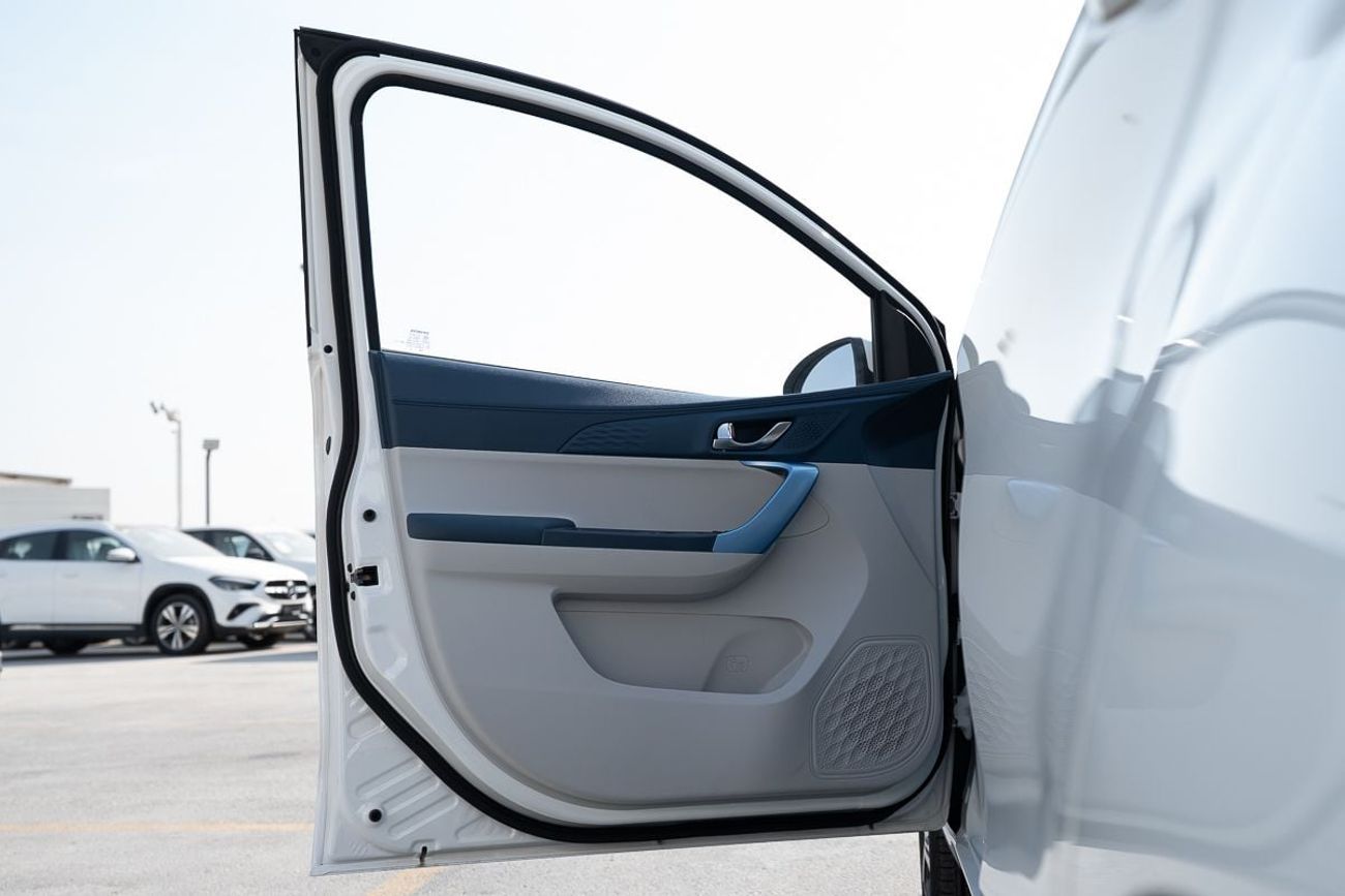 تشنجان بيم إستار Chang An E-Star 2024